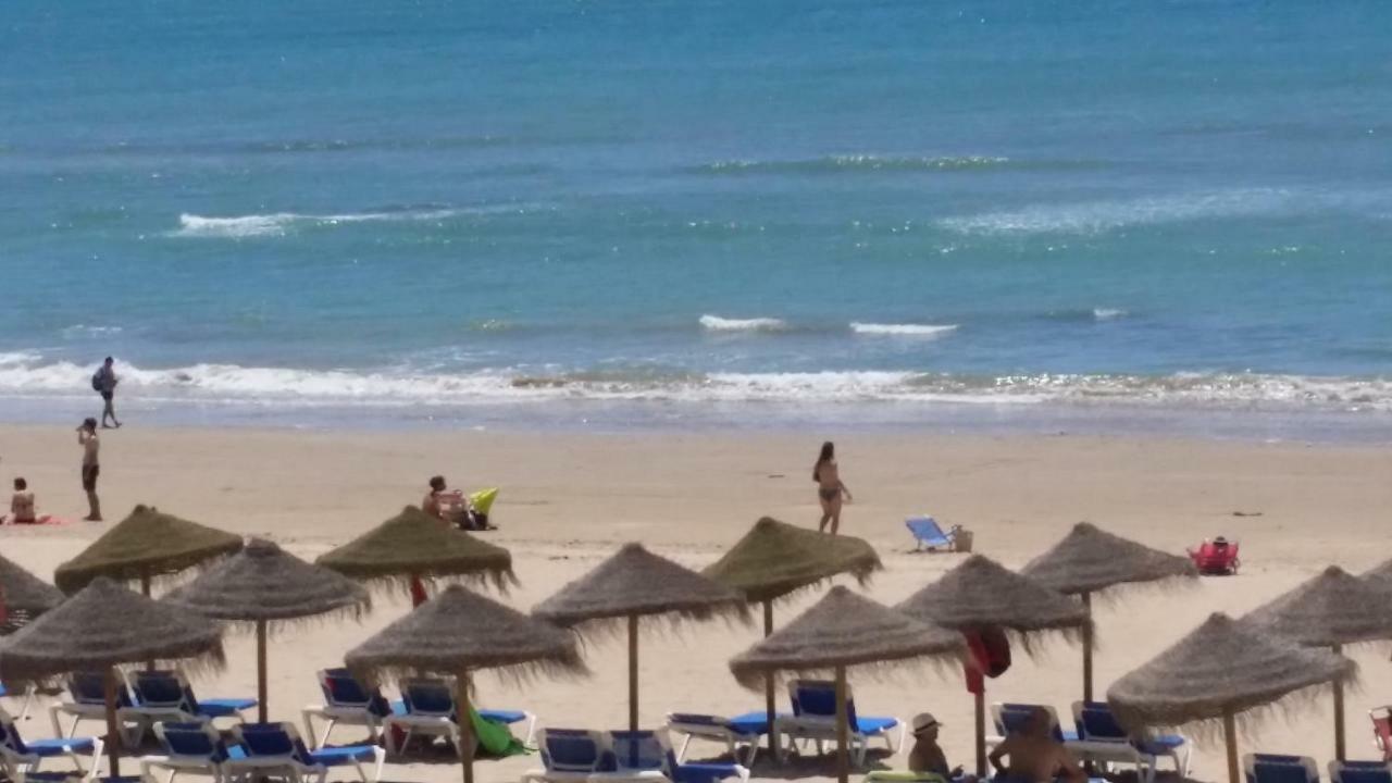 Estudio Deluxe Playa De La Victoria カディス エクステリア 写真
